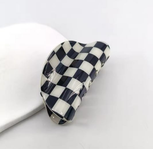 Noir Checkered Clip